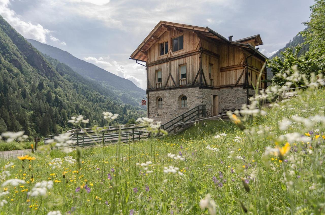 Hotel Chalet Val Di Rabbi Exterior photo